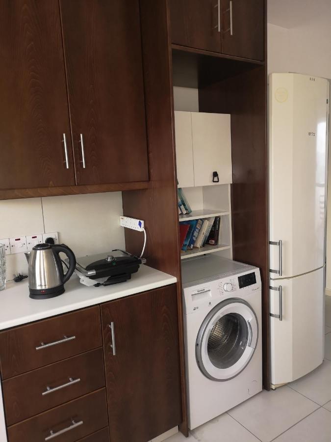 Green Bay Penthouse 2 Протарас Екстериор снимка