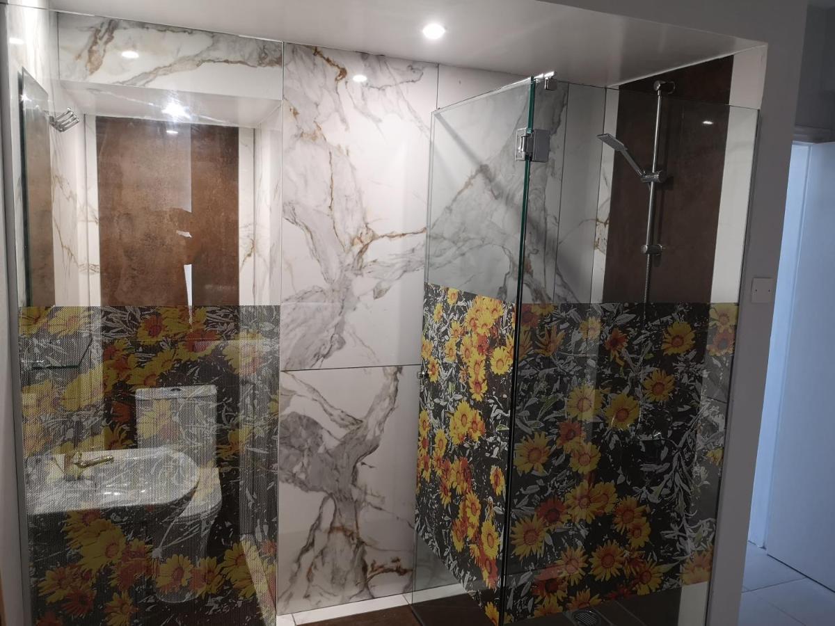 Green Bay Penthouse 2 Протарас Екстериор снимка